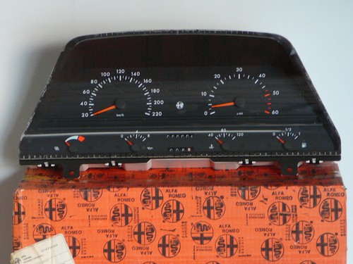 Quadro strumenti alfa romeo - quadro,